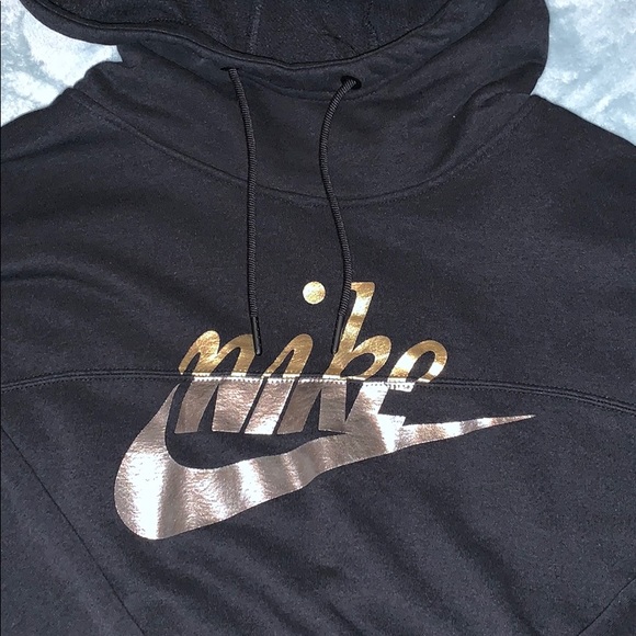 Nike Crop Hoodie - Picture 2 of 5